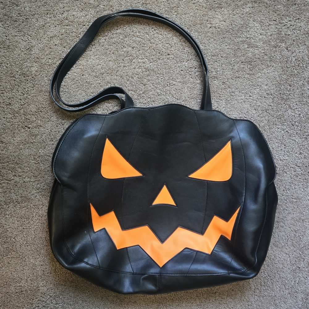 Dollskill trickz n' treatz jackolantern bag